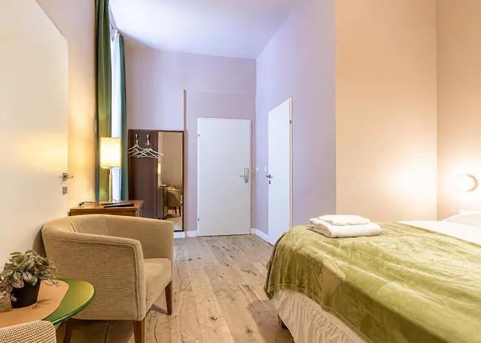 1 Aprt & 5 Stylish Rooms, Comfort & Convenience Combined Vienna