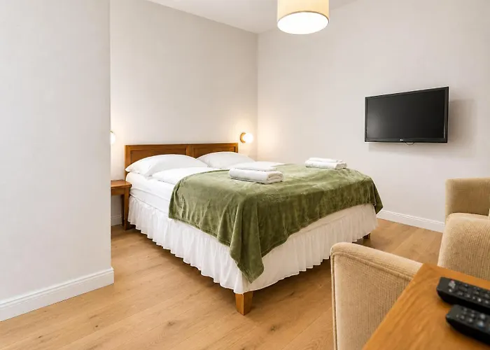Hotel 1 Aprt & 5 Stylish Rooms, Comfort & Convenience Combined *