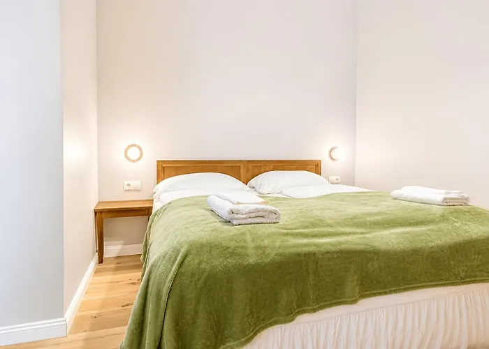 Szálloda 1 Aprt & 5 Stylish Rooms, Comfort & Convenience Combined Bécs