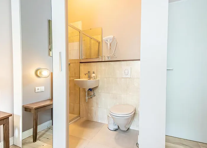 Hotel 1 Aprt & 5 Stylish Rooms, Comfort & Convenience Combined